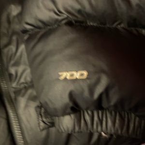 North Face puffer jacket, Size Xl, Hoodie version, v700, hardly worn